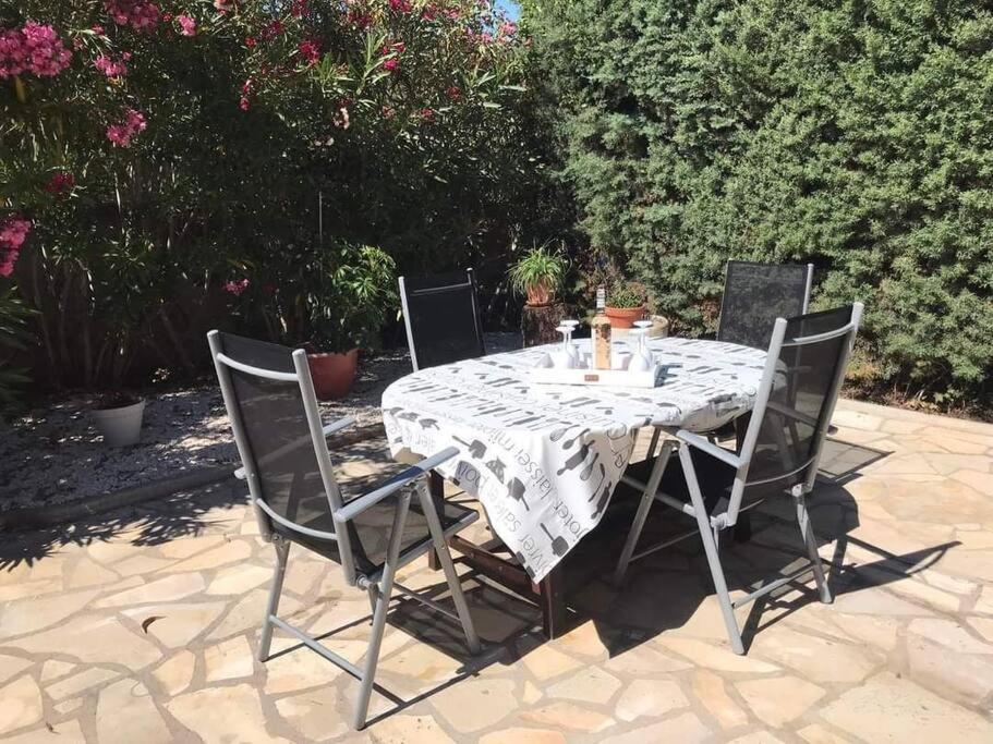Au Pied Des Gorges Du Blavet Et A 20Min Des Plages Roquebrune-sur-Argens Exterior foto